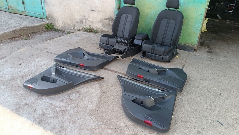 Photo 6 - Volkswagen Golf 2015 y parts