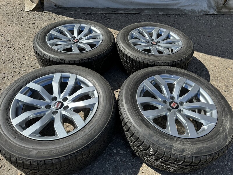 Seat Siunciam, 8J Et25 light alloy R18 rims