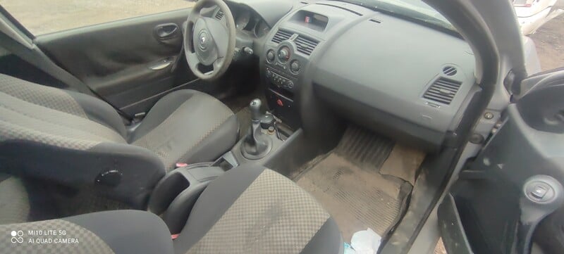 Photo 6 - Renault Megane 2003 y parts