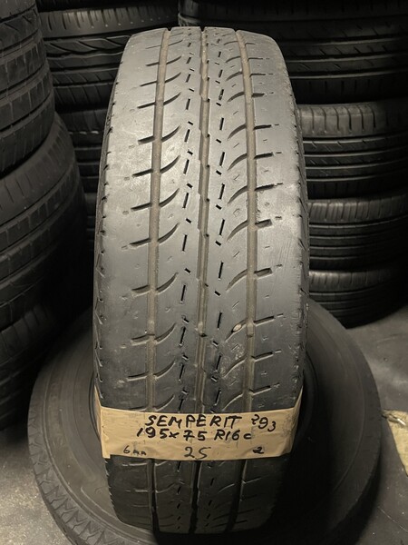 Photo 1 - Semperit R16C summer tyres minivans