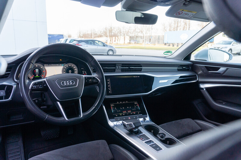 Фотография 25 - Audi A6 2019 г Универсал