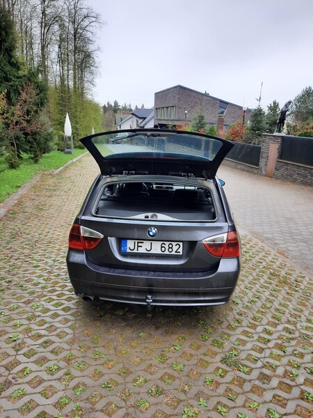 Photo 9 - Bmw 320 d Touring 2007 y