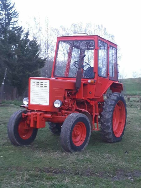 T25 1983 m Traktorius