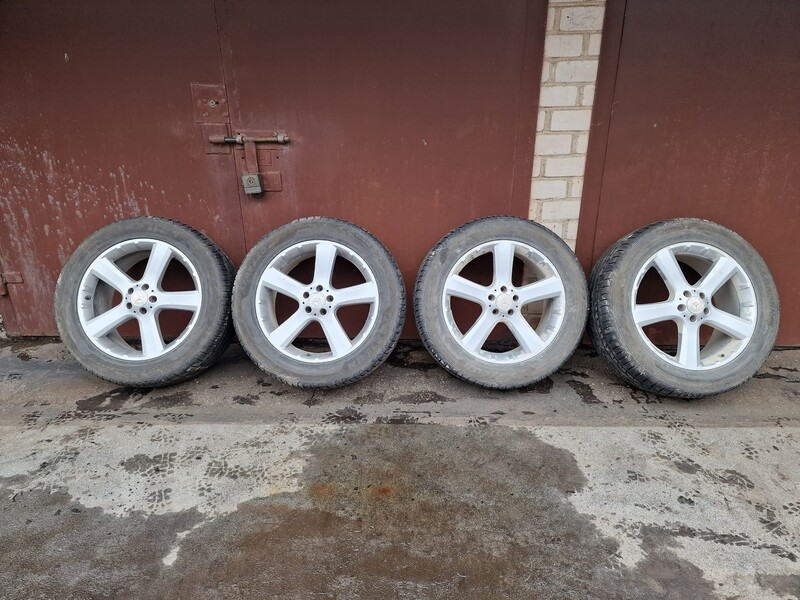 Mercedes-Benz R20 light alloy rims