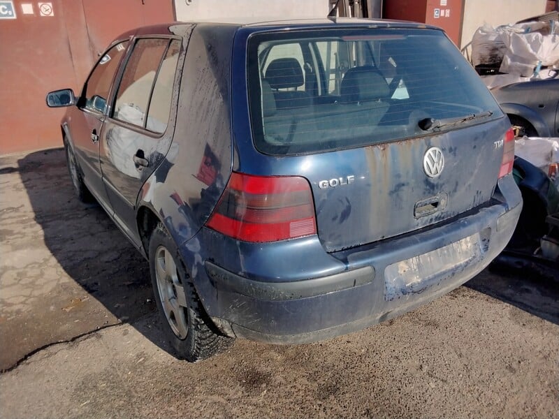 Nuotrauka 4 - Volkswagen Golf 2000 m dalys