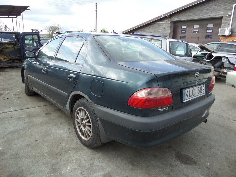 Nuotrauka 3 - Toyota Avensis D-4D Sol 2002 m