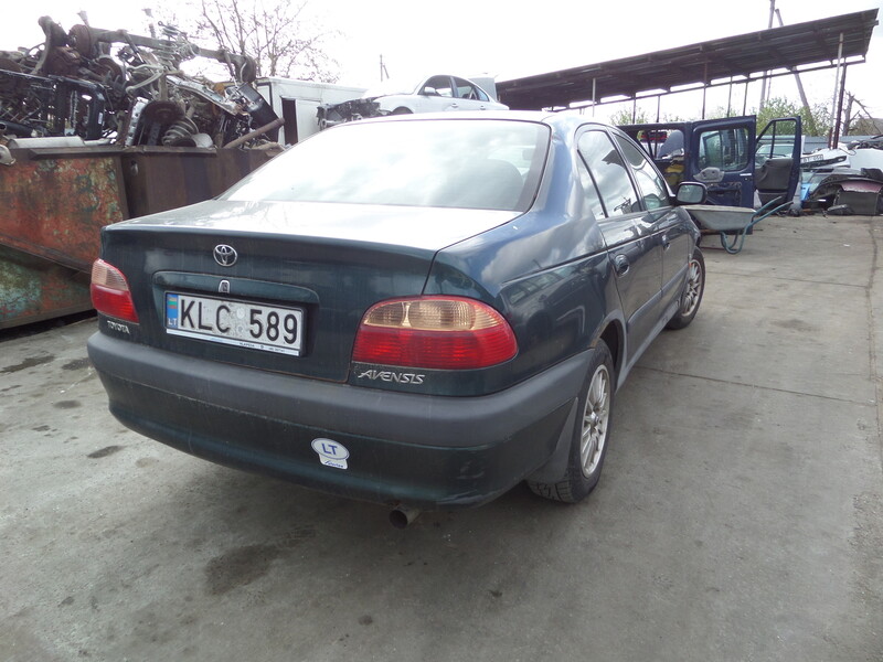 Nuotrauka 4 - Toyota Avensis D-4D Sol 2002 m