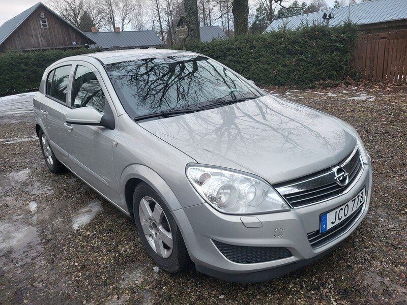 Opel Astra 2009 y Hatchback