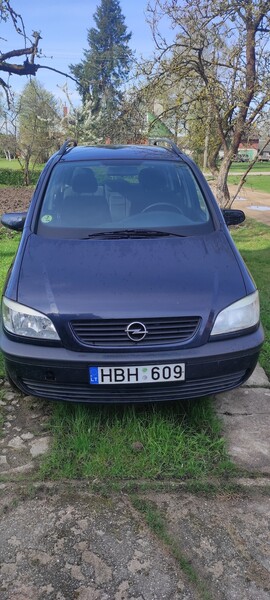 Opel Zafira 2001 г Минивэн
