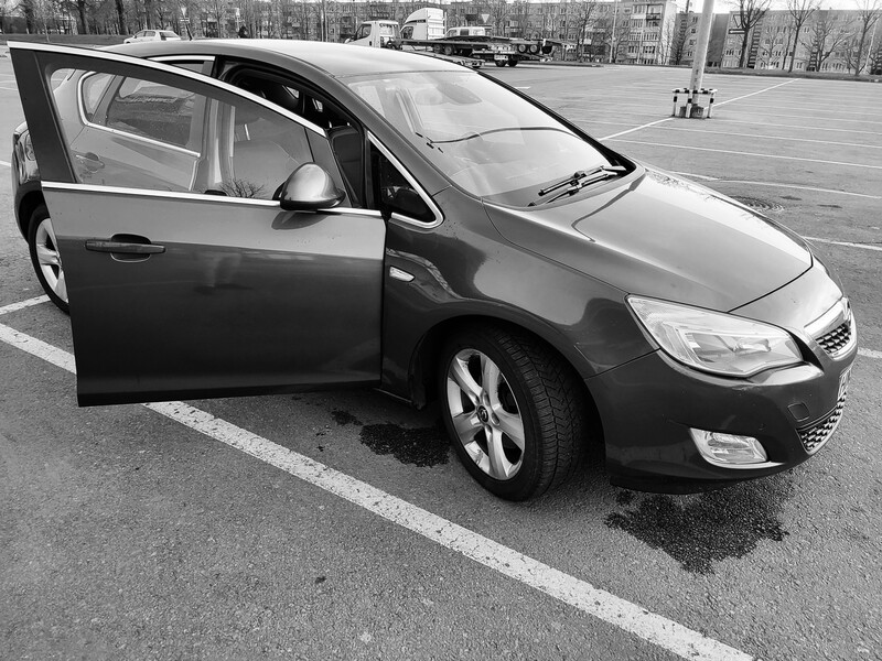 Opel Astra IV CDTI Enjoy 2011 m