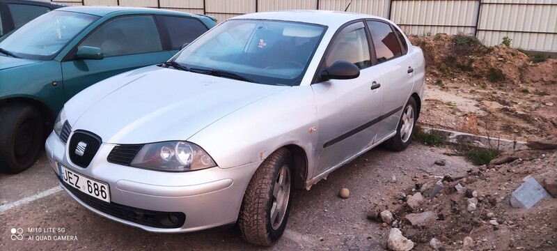 Photo 3 - Seat Cordoba 2005 y parts