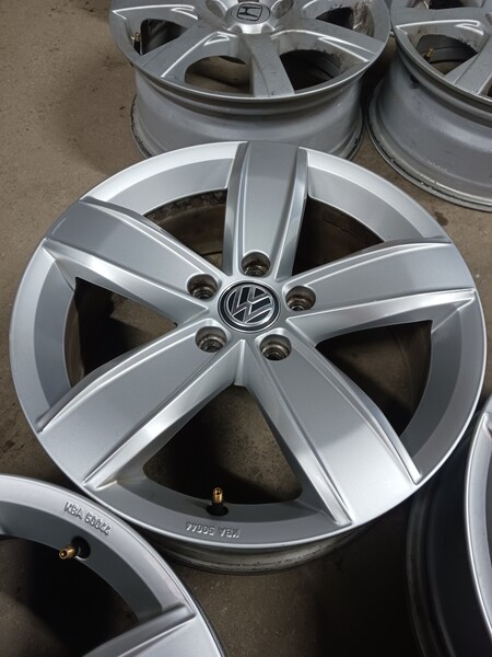Фотография 2 - Volkswagen Golf R17 литые диски