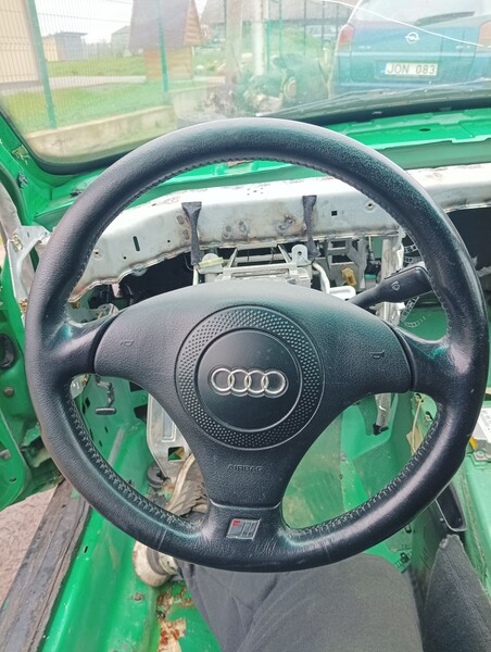 Vairas, Audi A4 1998 y