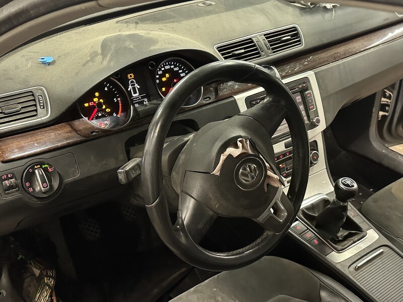 Фотография 10 - Volkswagen Passat 2012 г запчясти