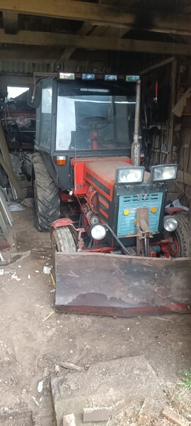 T25 1988 y Tractor