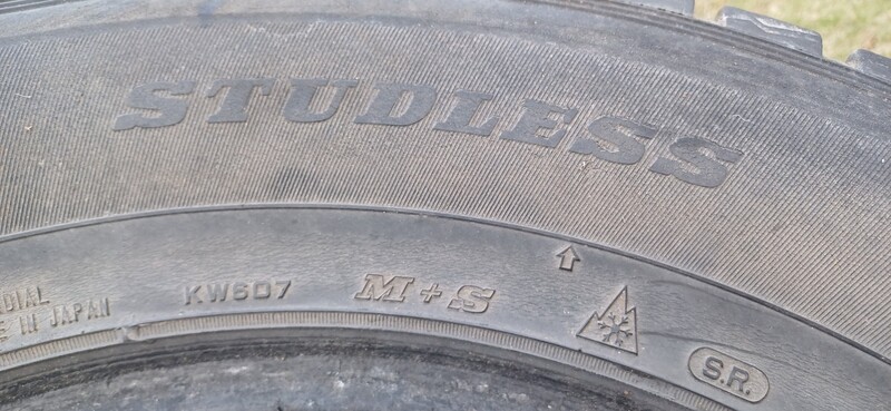 Dunlop R17 winter tyres passanger car