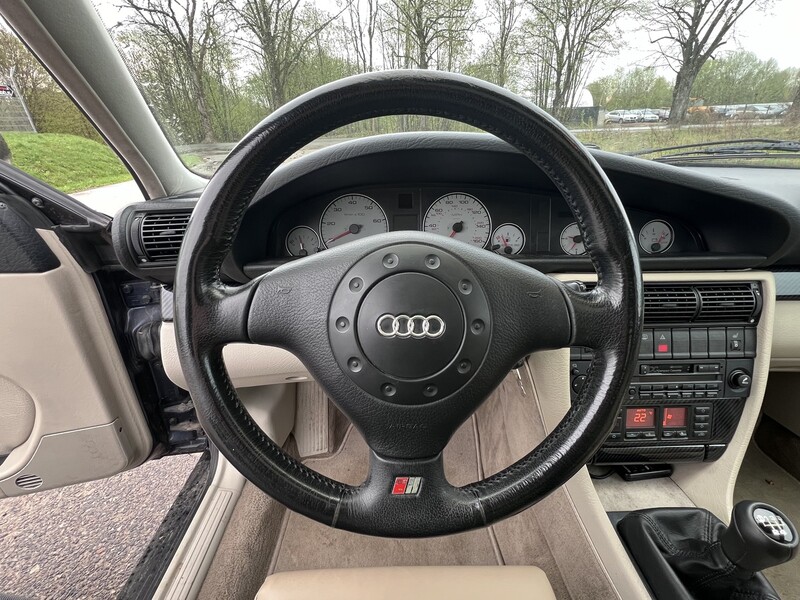 Фотография 16 - Audi S6 C4 1995 г