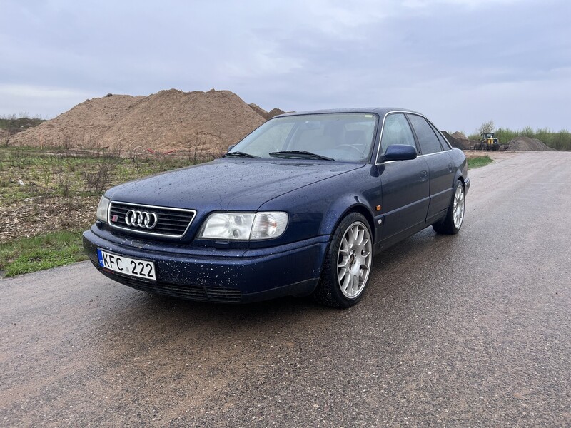Фотография 1 - Audi S6 C4 1995 г