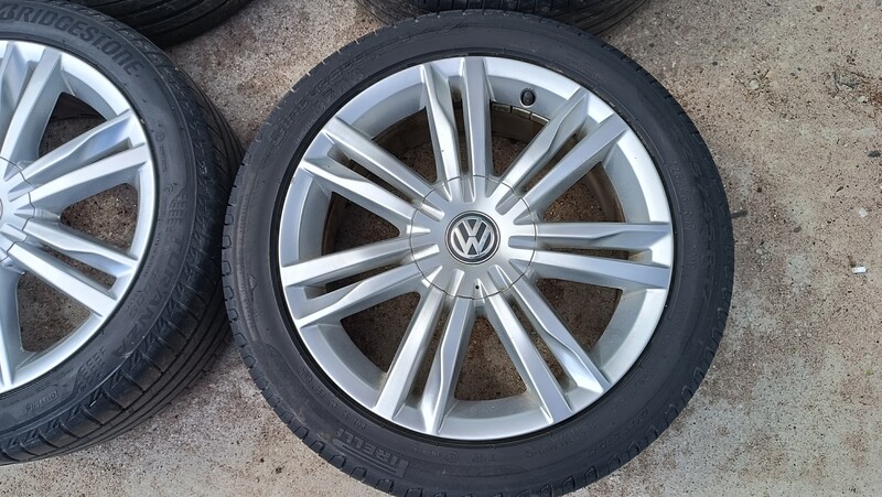 Фотография 3 - Volkswagen Golf R17 литые диски