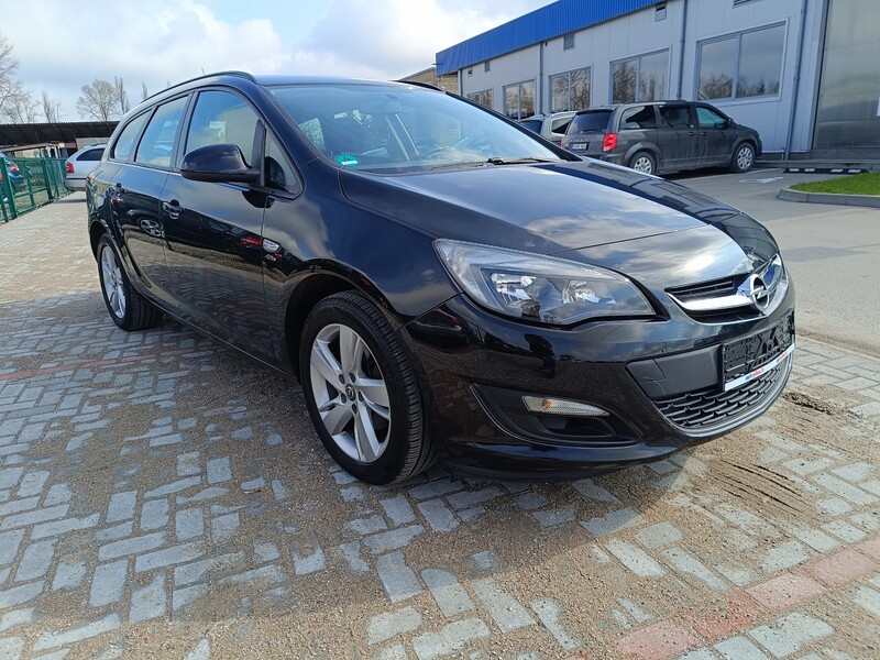 Фотография 1 - Opel Astra CDTI Sport 2013 г