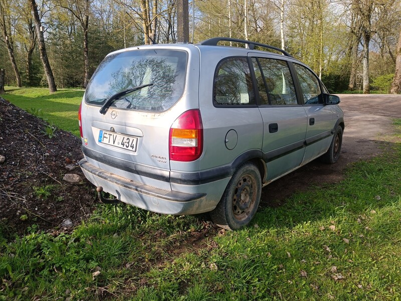 Photo 3 - Opel Zafira 2001 y Van
