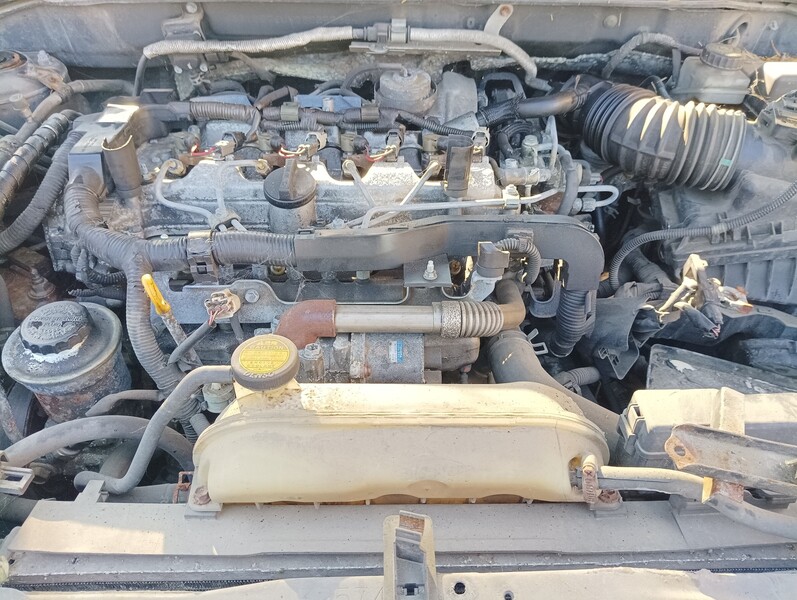 Photo 5 - Toyota Avensis 2006 y parts