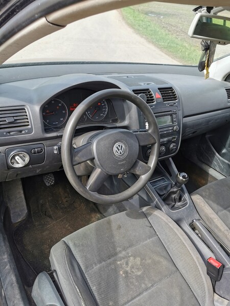 Photo 7 - Volkswagen Golf 2004 y Hatchback