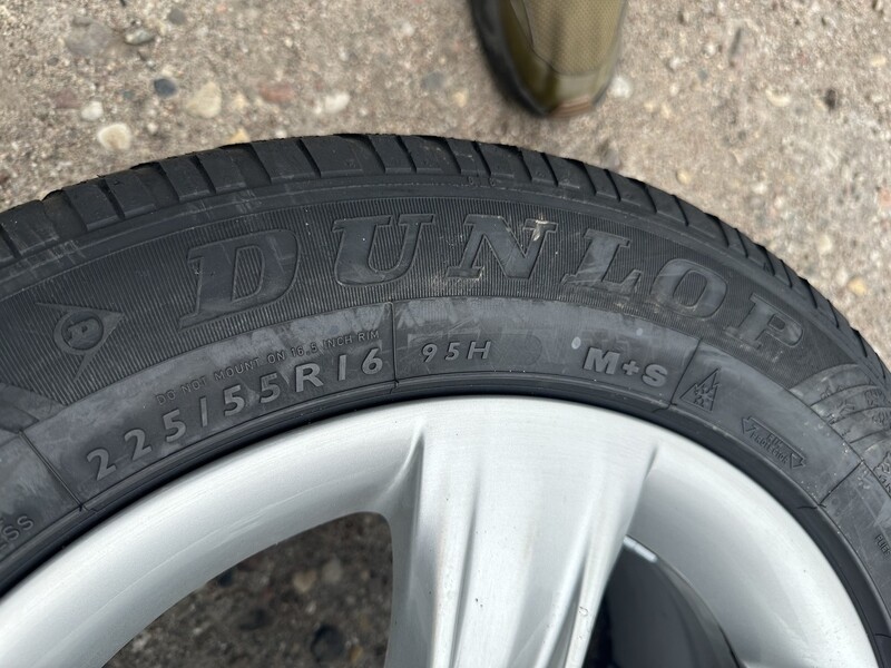 Фотография 9 - Dunlop Siunciam, 4-5mm R16 универсальные шины для автомобилей