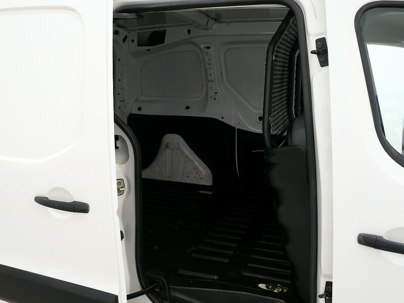 Photo 7 - Peugeot Partner 2012 y Combi minibus