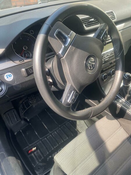 Фотография 10 - Volkswagen Passat TDI 2013 г