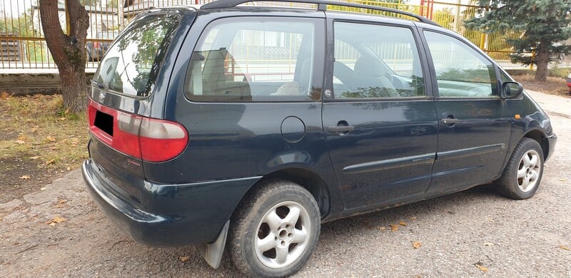 Photo 4 - Ford Galaxy MK1 1996 y parts