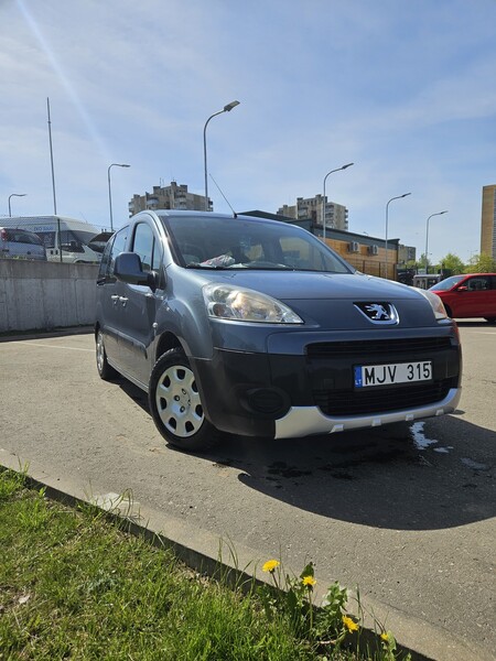 Peugeot Partner II (2008- ) 2009 y