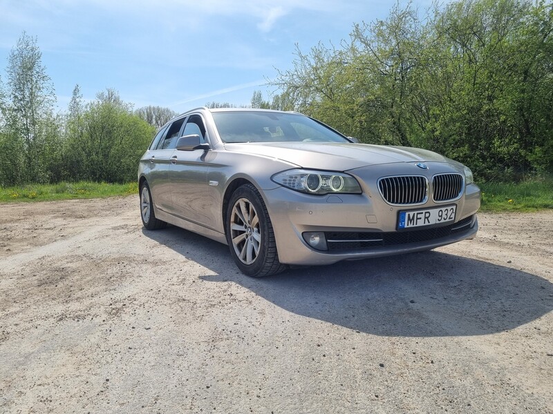 Photo 2 - Bmw 520 F10 d Touring 2013 y