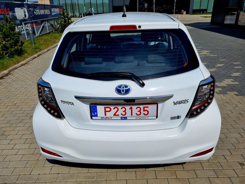 Nuotrauka 6 - Toyota Yaris III HYBRID 1.5 2013 m