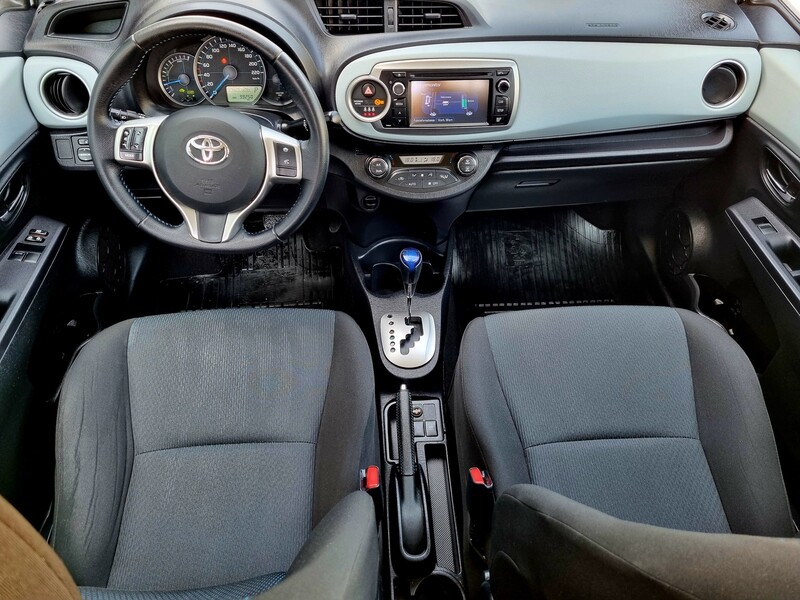 Nuotrauka 20 - Toyota Yaris III HYBRID 1.5 2013 m