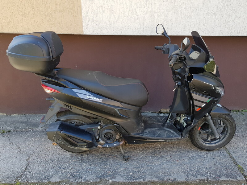 Photo 3 - Aprilia SR 2023 y Scooter / moped