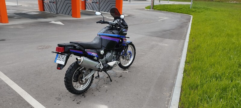 Photo 2 - Yamaha XTZ 1991 y Enduro motorcycle
