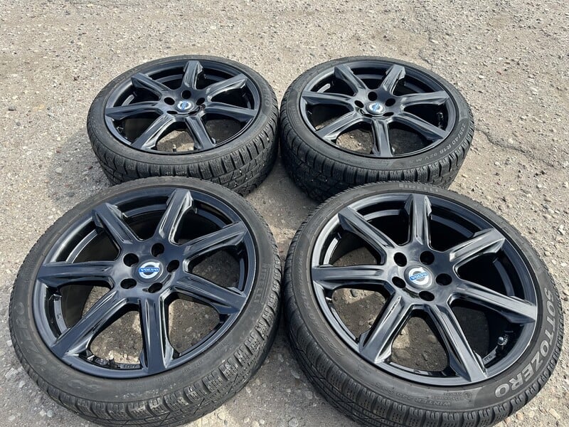 Volvo Siunciam, 7.5J ET45 light alloy R18 rims