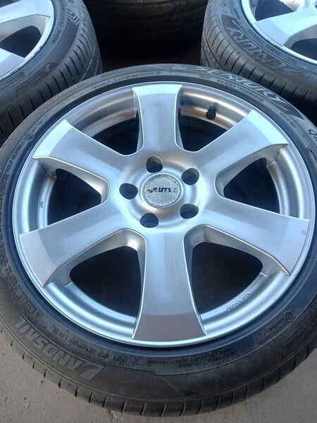 Photo 2 - Autec light alloy R17 rims