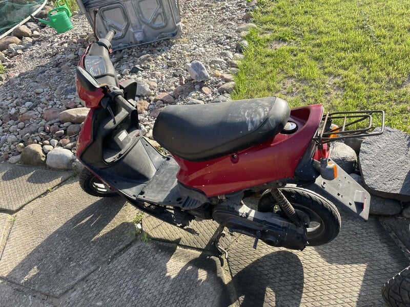 Photo 3 - Aprilia SR 2000 y Scooter / moped