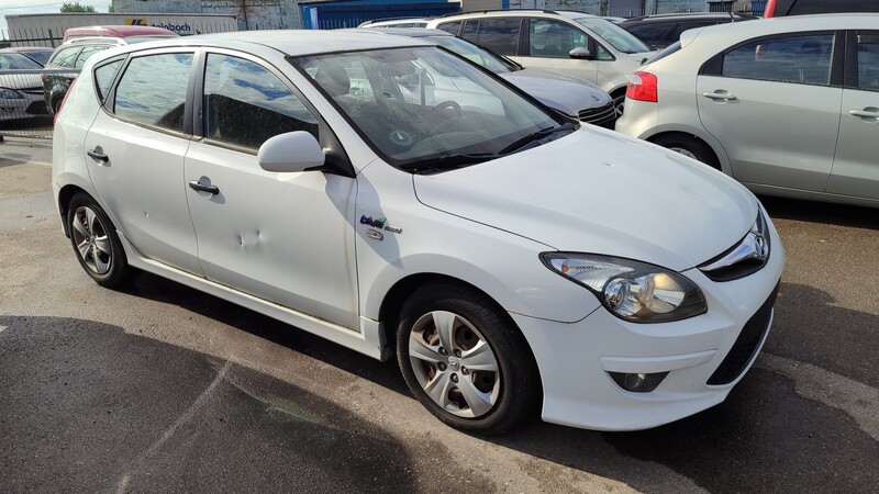 Hyundai i30 CRDi Base 2010 m