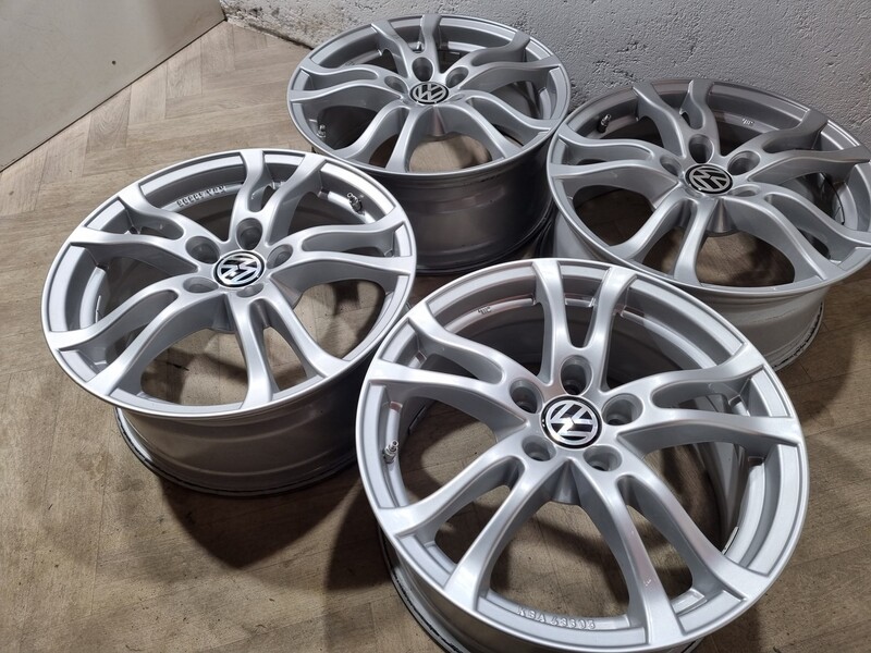 Volkswagen Touran, Golf R17 Golf light alloy R17 rims