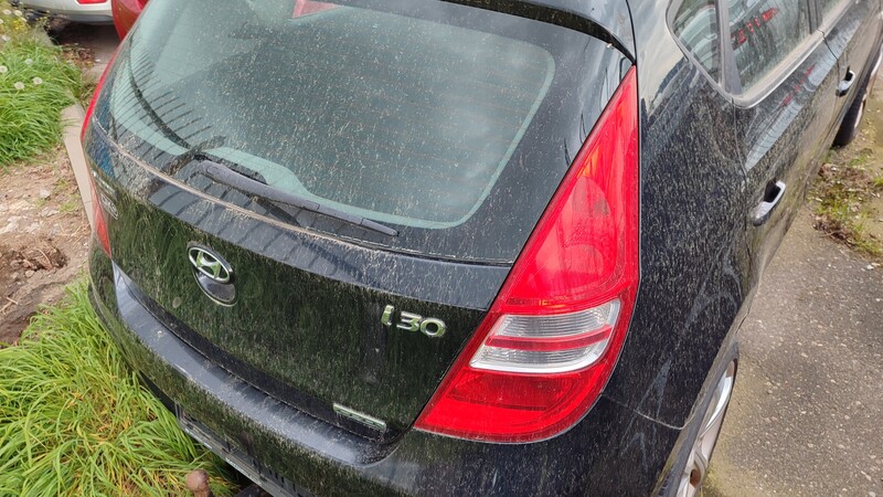 Photo 5 - Hyundai i30 CRDi Classic + 2008 y