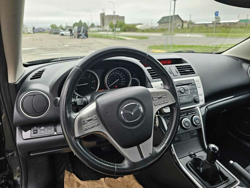 Photo 11 - Mazda 6 2009 y Sedan