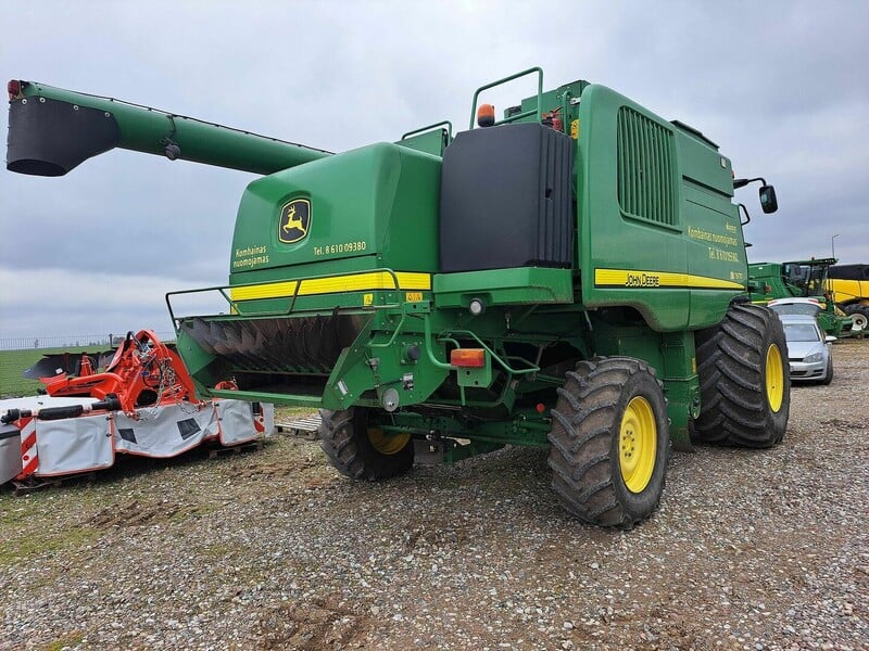 Photo 4 - John Deere 2015 y Harvester