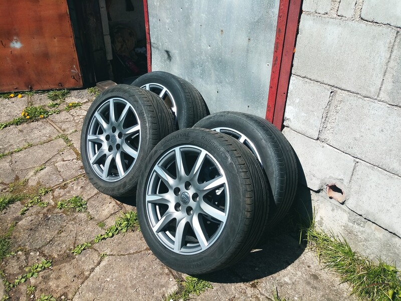 Corolla Verso light alloy R17 rims