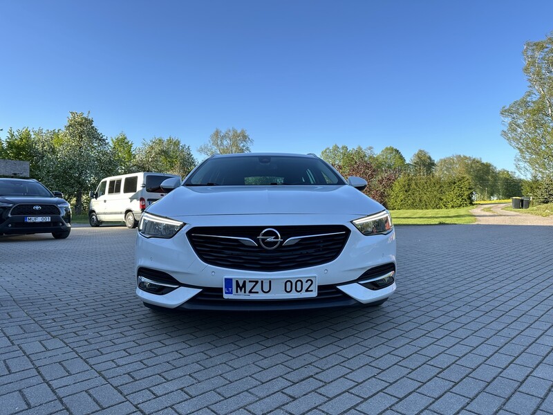 Фотография 2 - Opel Insignia 2019 г Универсал