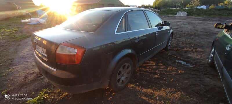 Photo 4 - Audi A4 2002 y parts