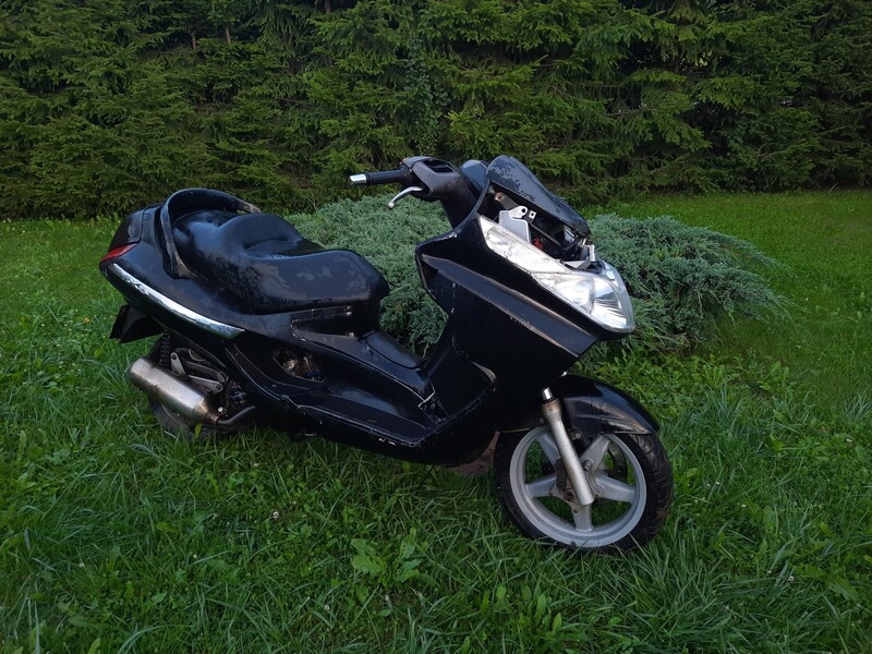 Suzuki Burgman 2003 y Scooter / moped