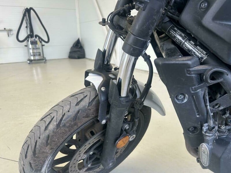 Nuotrauka 13 - Yamaha XSR 2022 m Klasikinis / Streetbike motociklas